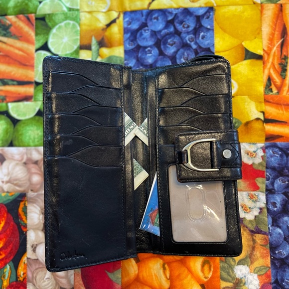 Previously loved Cole Haan drawstring bucket bag + wallet combo - Picture 14 of 14